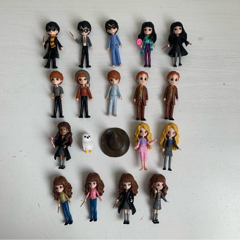 Harry Potter Wizarding World Magical Minis 19pc Lot